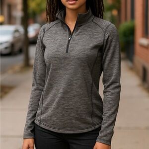 Deluth Women's Gray Zip-Up Sweater